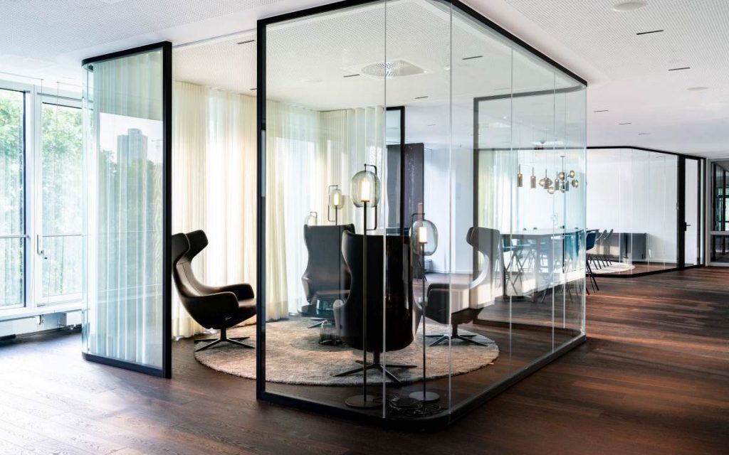 WatkinsFrankfurt3.jpeg